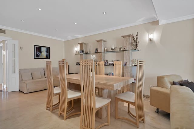 2 soverom Leilighet til salgs i El Velerín, Estepona med svømmebasseng garasje - € 649 000 (Ref: 8954345)