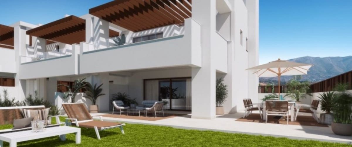 3 soverom Hus til salgs i Mijas Costa med svømmebasseng garasje - € 641 000 (Ref: 8968283)