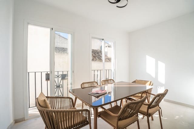 3 soveværelse Lejlighed til salg i Puerto Banus, Marbella - € 750.000 (Ref: 8976149)