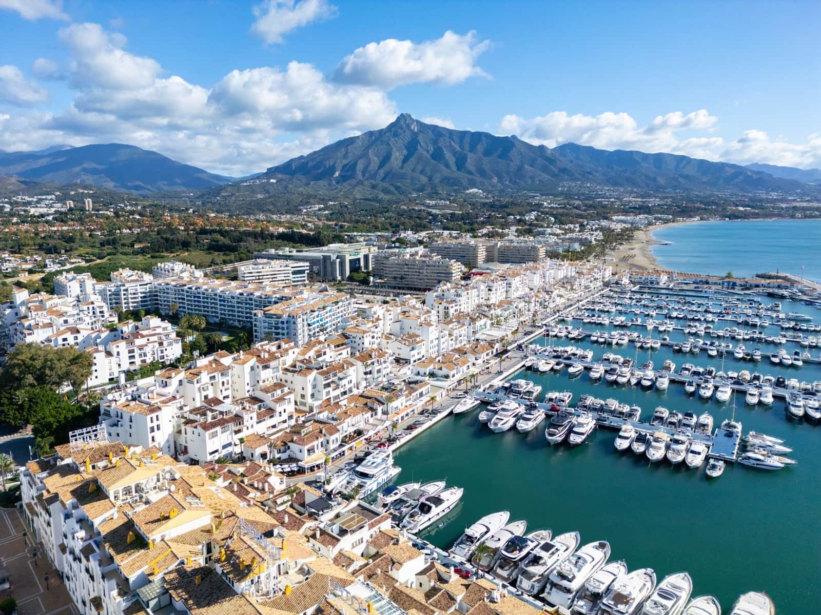 3 soveværelse Lejlighed til salg i Puerto Banus - € 750.000 (Ref: 8976149)