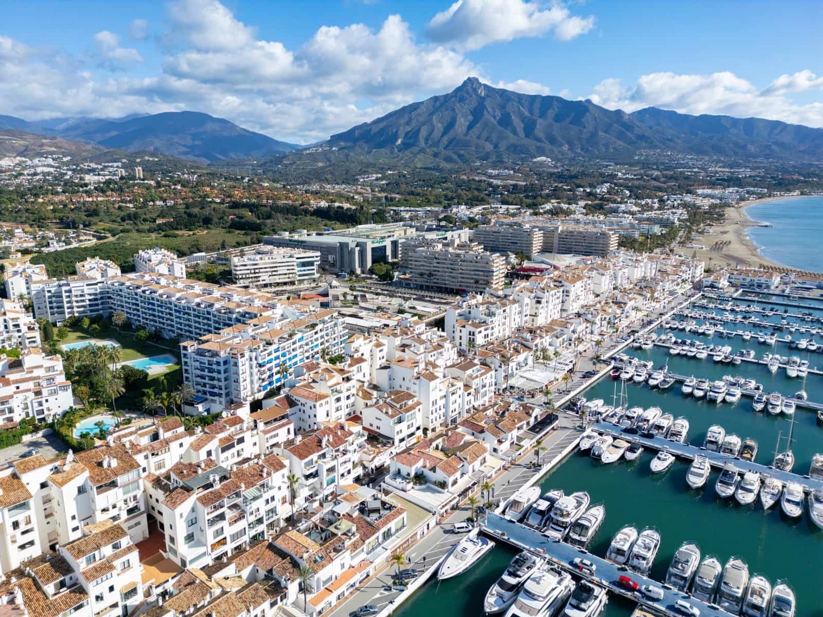 3 soveværelse Lejlighed til salg i Puerto Banus - € 750.000 (Ref: 8976149)