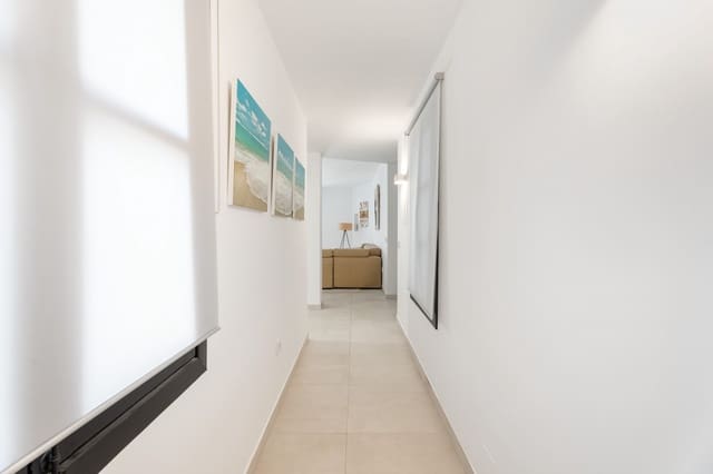 3 soveværelse Lejlighed til salg i Puerto Banus, Marbella - € 750.000 (Ref: 8976149)