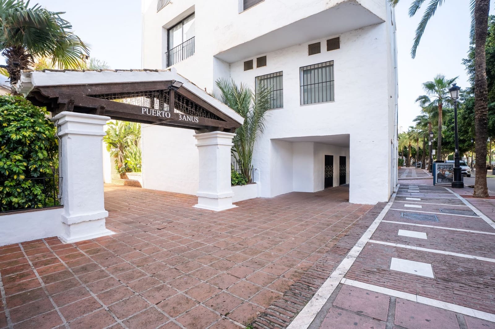 3 soveværelse Lejlighed til salg i Puerto Banus - € 750.000 (Ref: 8976149)