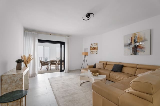 3 soveværelse Lejlighed til salg i Puerto Banus, Marbella - € 750.000 (Ref: 8976149)
