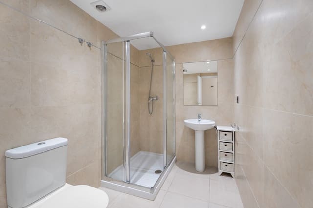 2 soveværelse Lejlighed til salg i Puerto Banus, Marbella med garage - € 595.000 (Ref: 8979130)