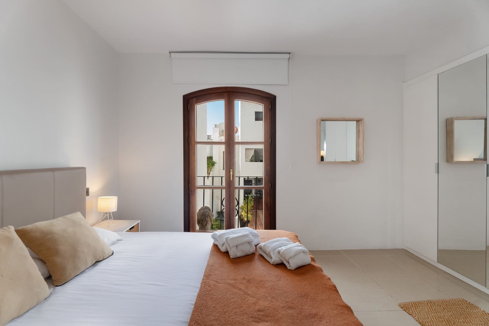 2 soveværelse Lejlighed til salg i Puerto Banus med garage - € 595.000 (Ref: 8979130)