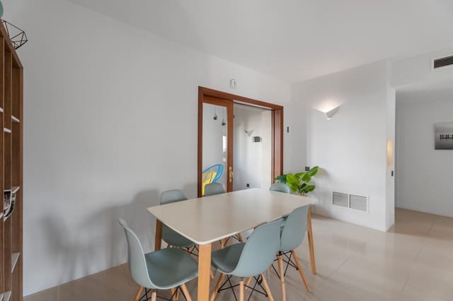 2 soveværelse Lejlighed til salg i Puerto Banus, Marbella med garage - € 595.000 (Ref: 8979130)