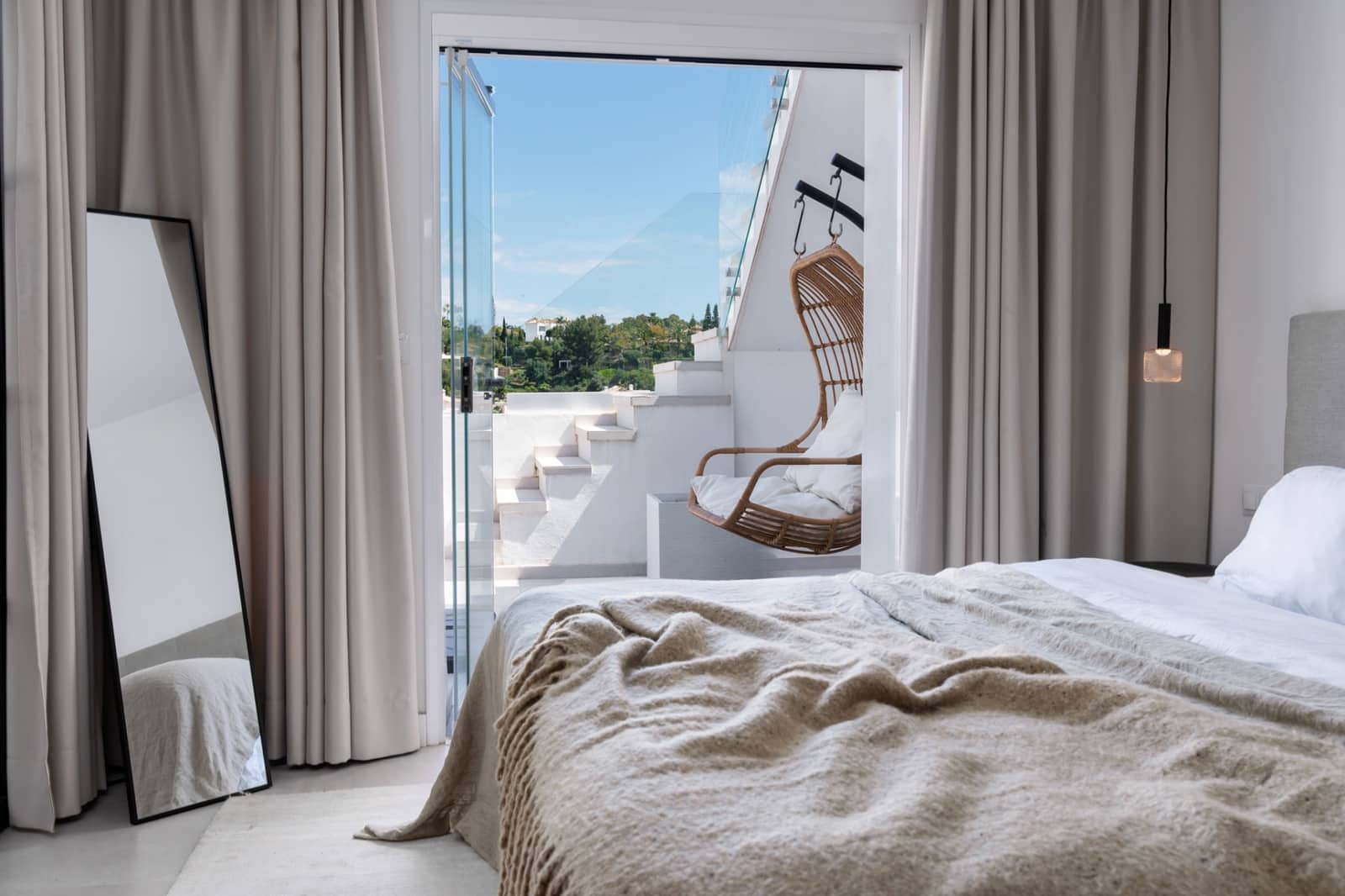 3 soveværelse Penthouse til salg i La Quinta med swimmingpool garage - € 1.195.000 (Ref: 8985635)