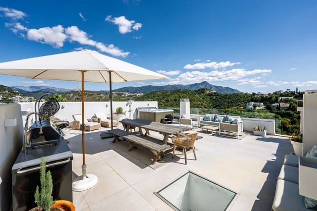 3 soverom Penthouse til salgs i La Quinta, Benahavís med svømmebasseng garasje - € 1 195 000 (Ref: 8985635)