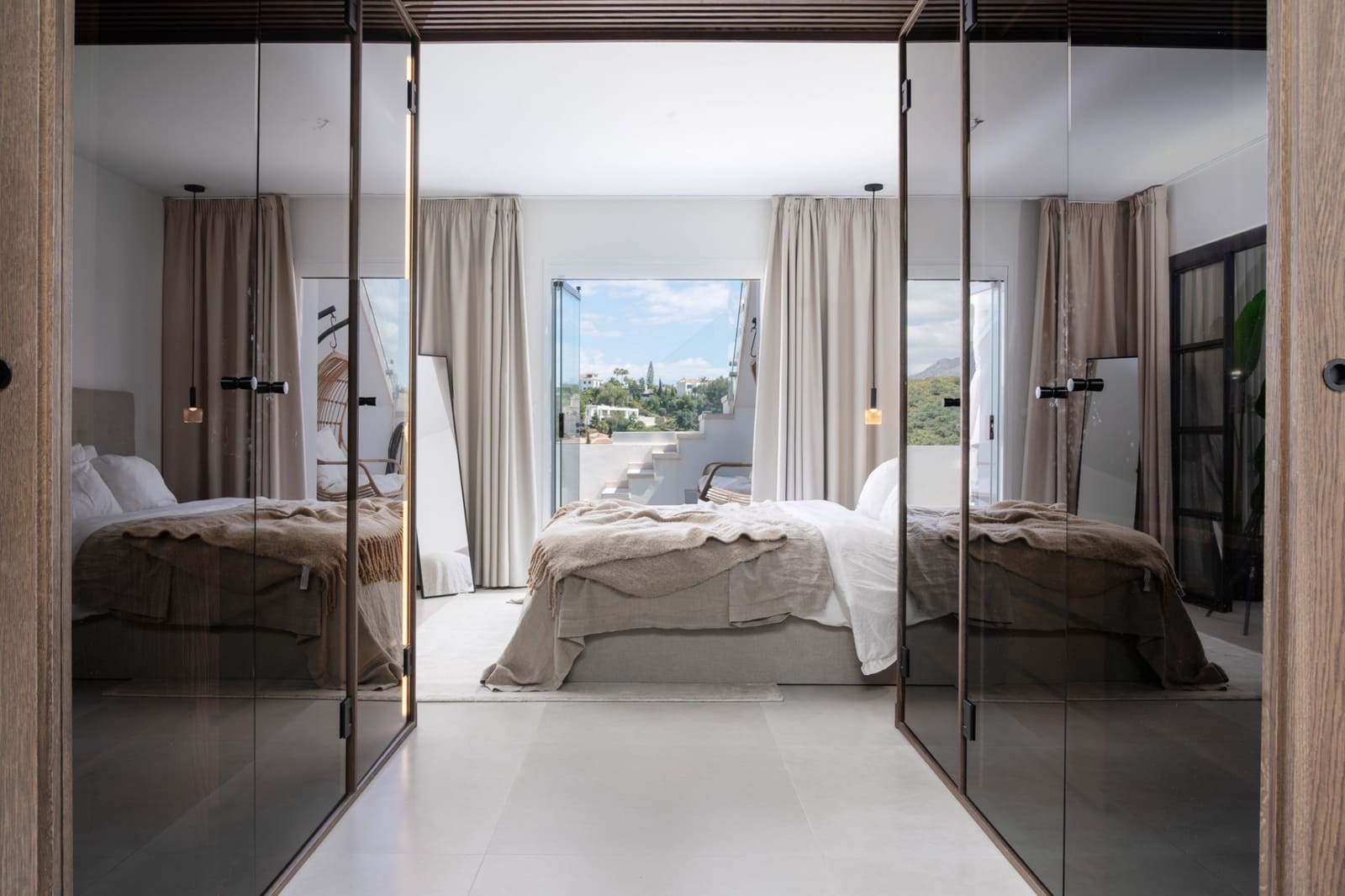 3 soveværelse Penthouse til salg i La Quinta med swimmingpool garage - € 1.195.000 (Ref: 8985635)