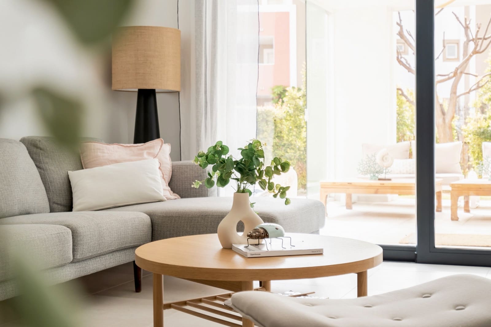 2 soverom Leilighet til salgs i El Paraiso med svømmebasseng garasje - € 570 000 (Ref: 8998442)