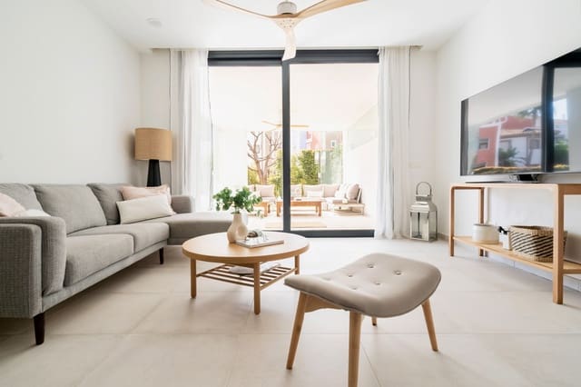 2 soverom Leilighet til salgs i El Paraiso, Estepona med svømmebasseng garasje - € 570 000 (Ref: 8998442)