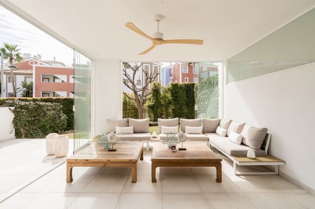 2 soveværelse Lejlighed til salg i El Paraiso, Estepona med swimmingpool garage - € 570.000 (Ref: 8998442)