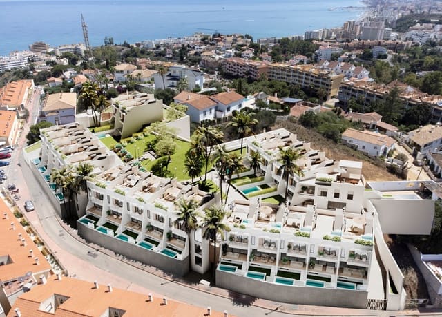 3 soveværelse Byhus til salg i Torreblanca, Fuengirola med swimmingpool garage - € 590.000 (Ref: 9002911)