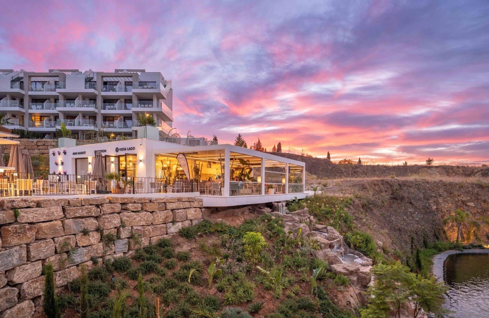 Apartamento de 2 habitaciones en Mijas Costa en venta con piscina garaje - 339.000 € (Ref: 9007792)