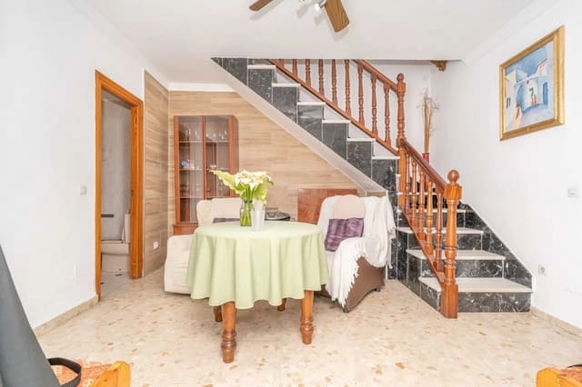 4 soverom Hus til salgs i Centro, Estepona - € 710 000 (Ref: 9018287)