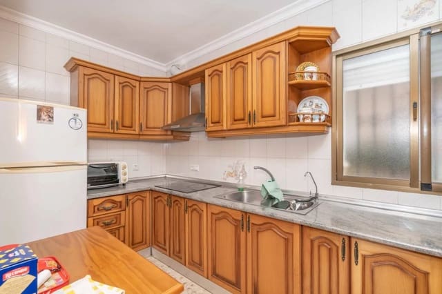 4 soverom Hus til salgs i Centro, Estepona - € 710 000 (Ref: 9018287)