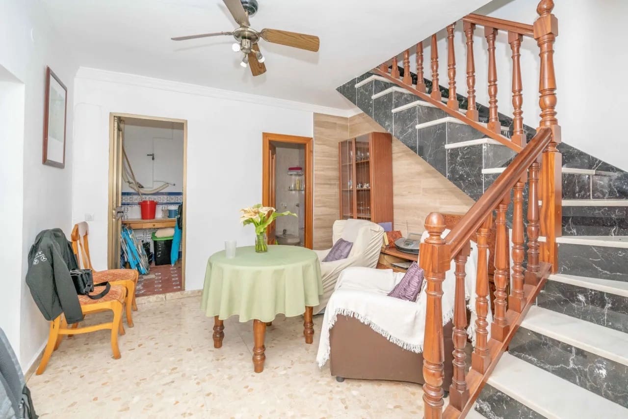 4 soveværelse Byhus til salg i Estepona - € 710.000 (Ref: 9018287)