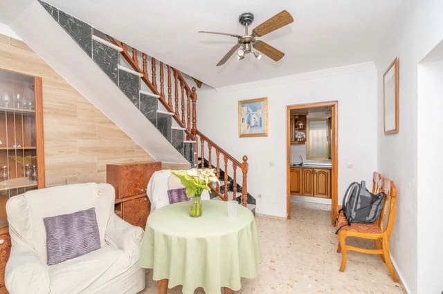 4 soverom Hus til salgs i Centro, Estepona - € 710 000 (Ref: 9018287)