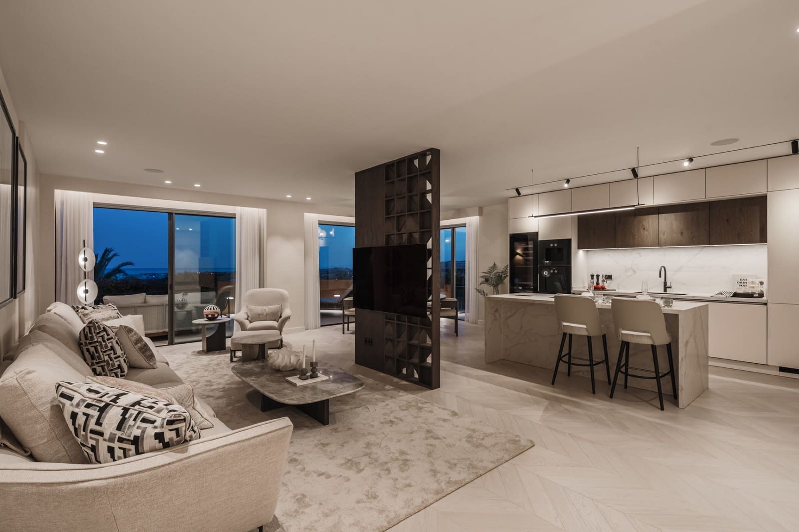 4 bedroom Apartment for sale in Marbella with pool garage - € 2,975,000 (Ref: 9031498)