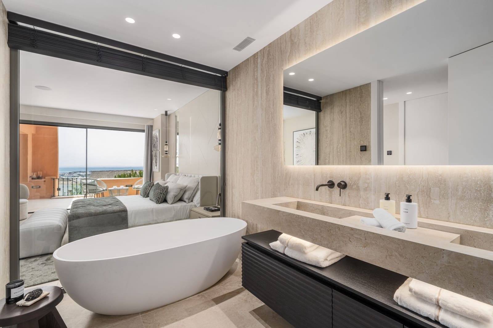 4 bedroom Apartment for sale in Marbella with pool garage - € 2,975,000 (Ref: 9031498)