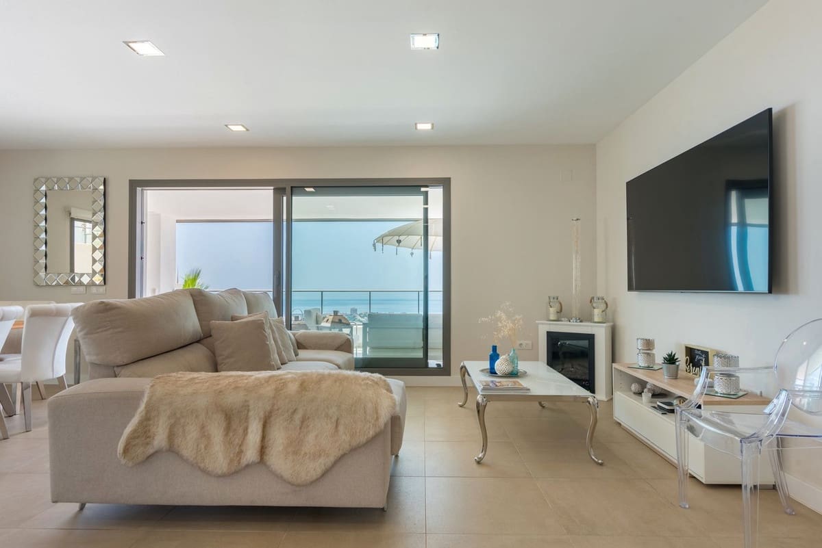 3 soverom Leilighet til salgs i Benalmadena med svømmebasseng garasje - € 685 000 (Ref: 9036451)