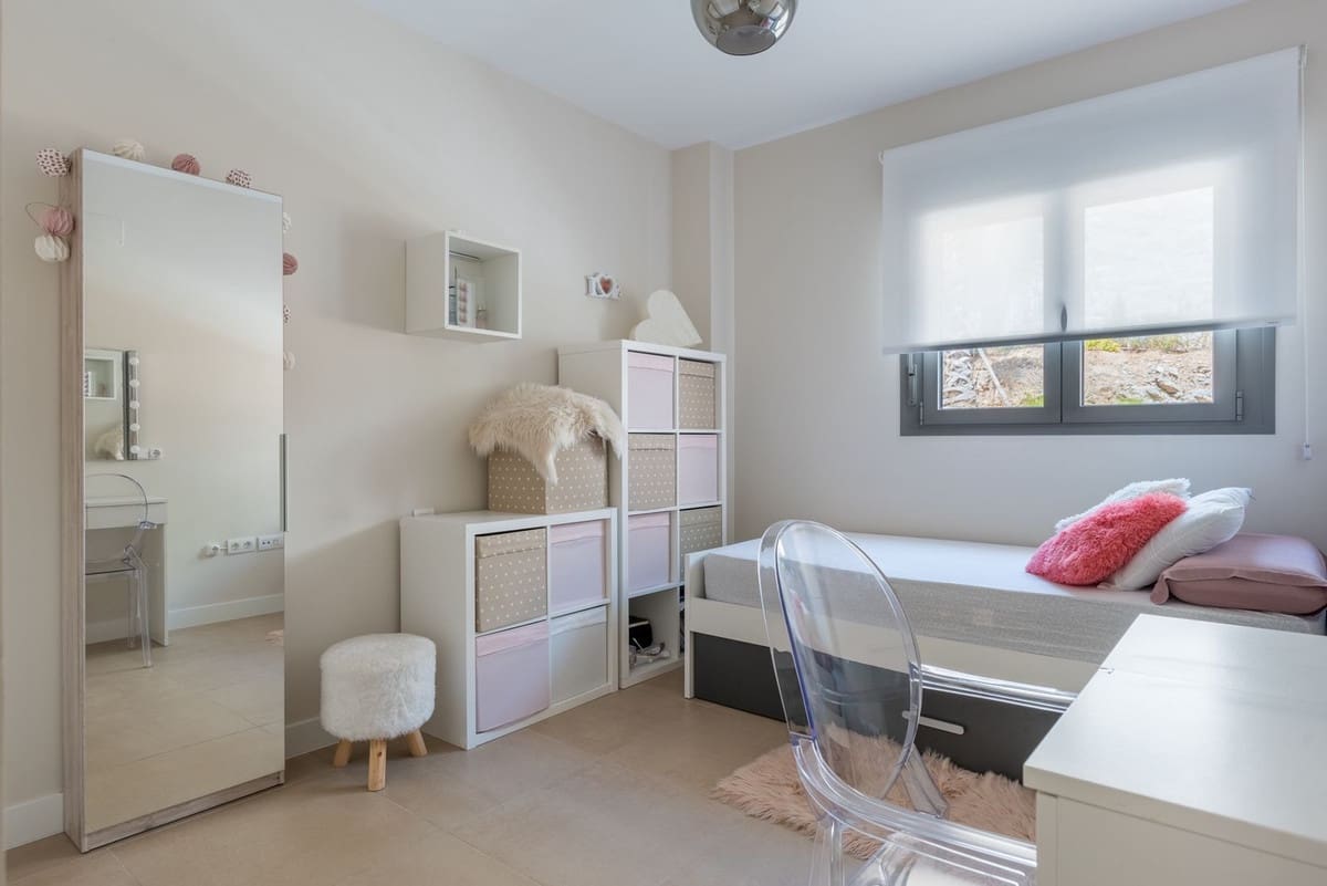 Apartamento de 3 habitaciones en Benalmádena en venta con piscina garaje - 685.000 € (Ref: 9036451)