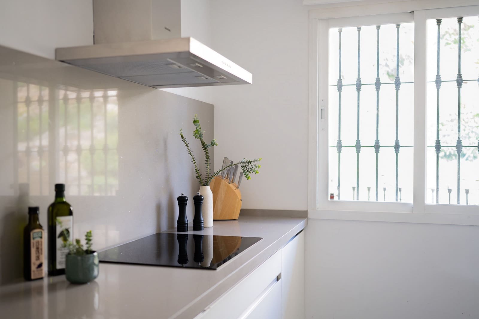 2 slaapkamer Penthouse te koop in Benahavis met zwembad garage - € 649.900 (Ref: 9048758)