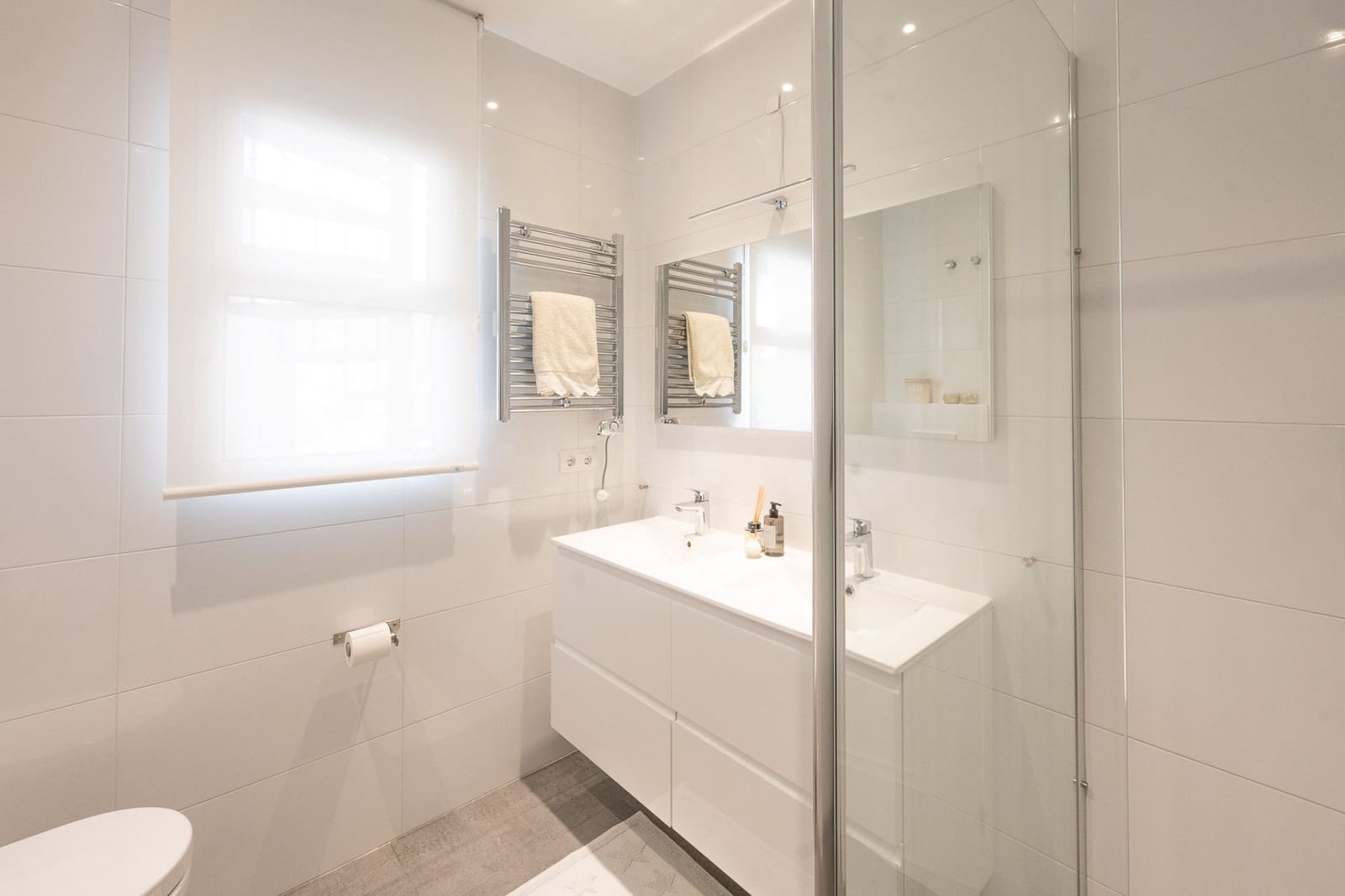 2 slaapkamer Penthouse te koop in Benahavis met zwembad garage - € 649.900 (Ref: 9048758)