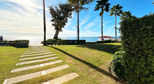 2 Zimmer Apartment zu verkaufen in Estepona mit Pool Garage - 630.000 € (Ref: 9065173)