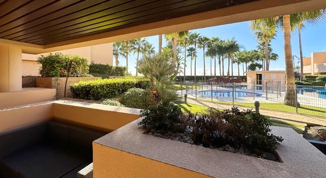 2 Zimmer Apartment zu verkaufen in Estepona mit Pool Garage - 630.000 € (Ref: 9065173)