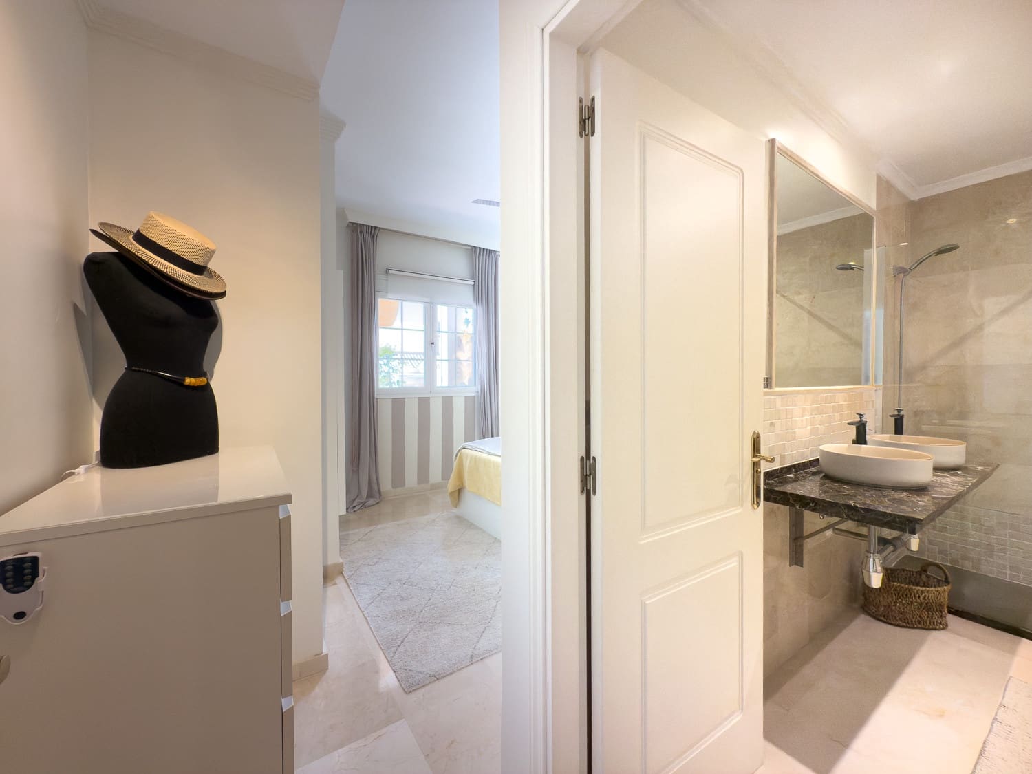 2 soveværelse Lejlighed til salg i Marbella med swimmingpool garage - € 450.000 (Ref: 9075091)