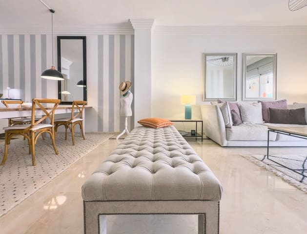 2 soverom Leilighet til salgs i Las Brisas, Marbella med svømmebasseng garasje - € 450 000 (Ref: 9075091)