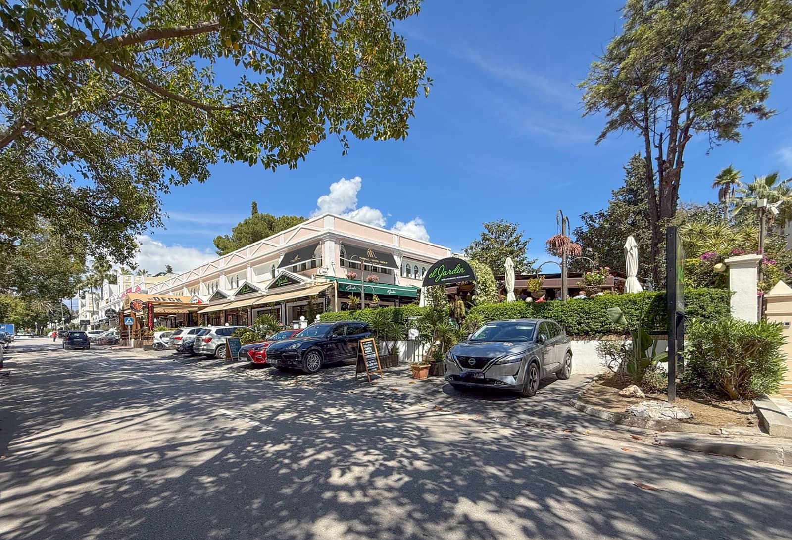 2 soveværelse Lejlighed til salg i Marbella med swimmingpool garage - € 450.000 (Ref: 9075091)