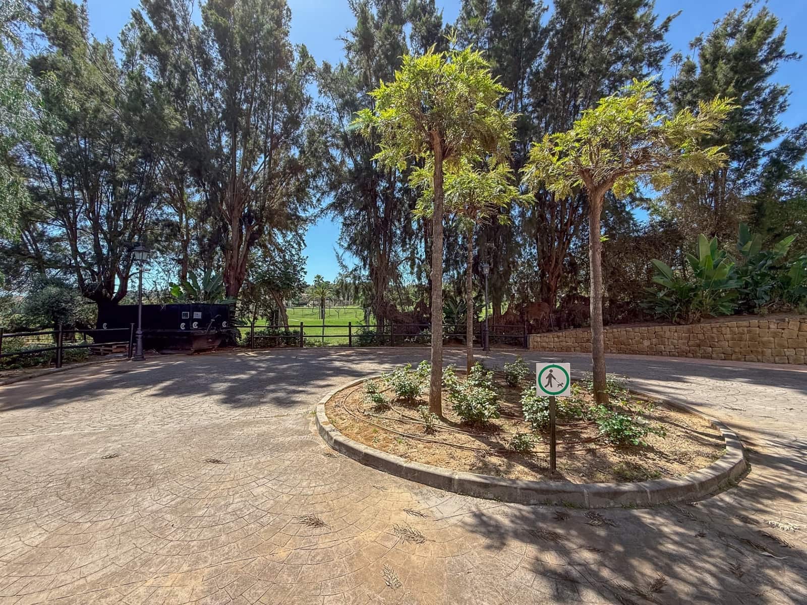 2 soveværelse Lejlighed til salg i Marbella med swimmingpool garage - € 450.000 (Ref: 9075091)