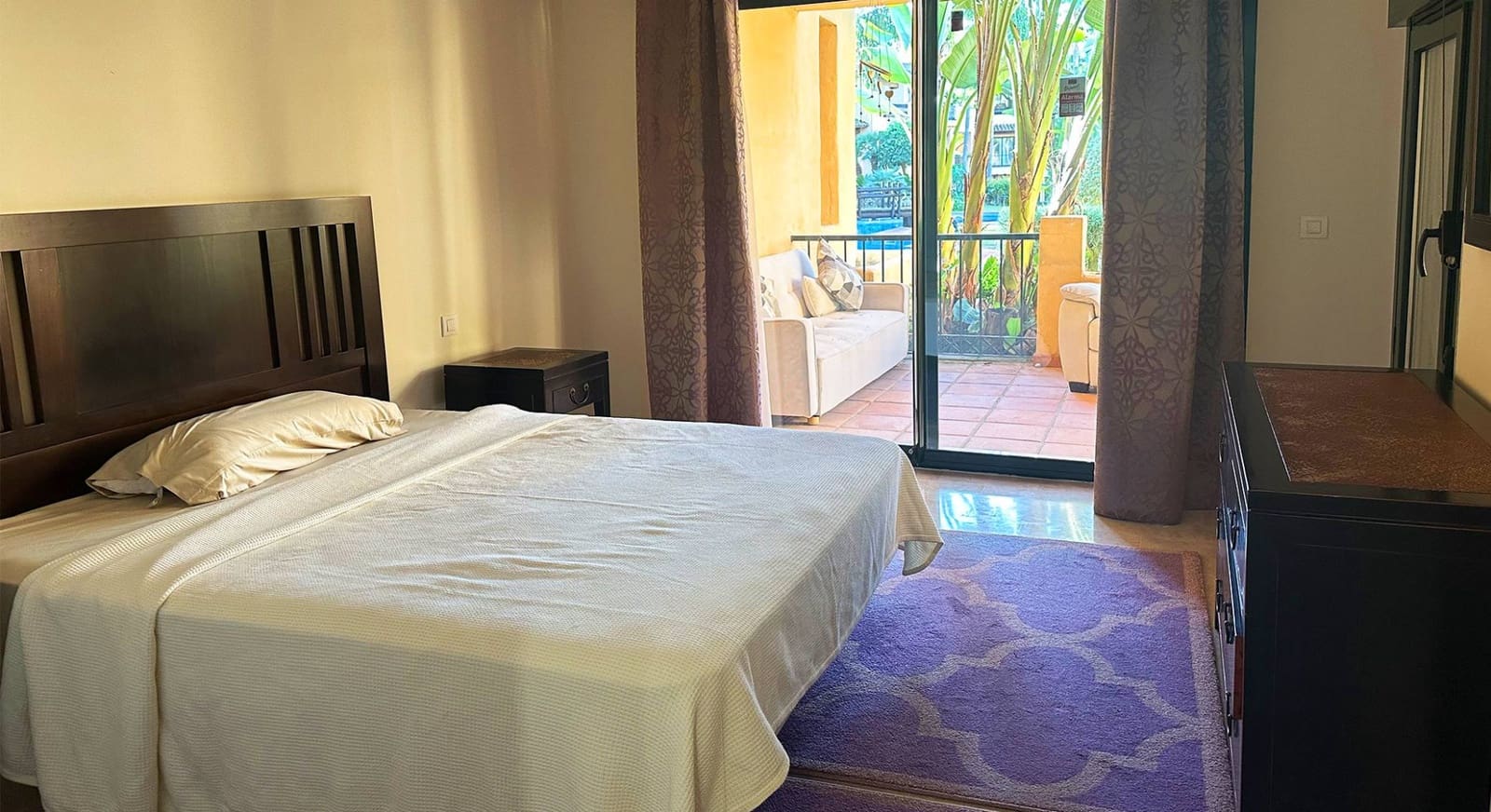 3 bedroom Apartment for sale in Estepona with pool garage - € 499,000 (Ref: 9095243)