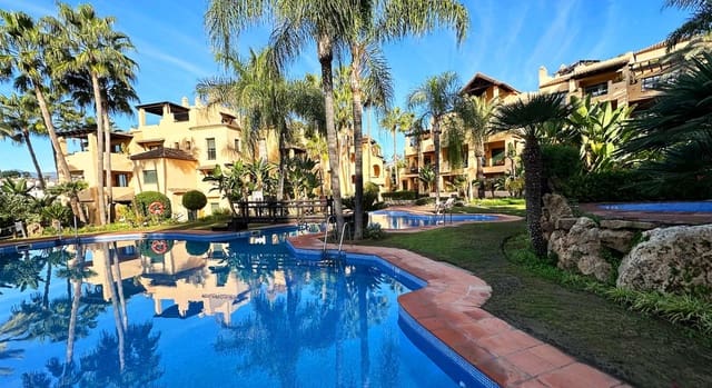 3 soverom Leilighet til salgs i Estepona med svømmebasseng garasje - € 499 000 (Ref: 9095243)