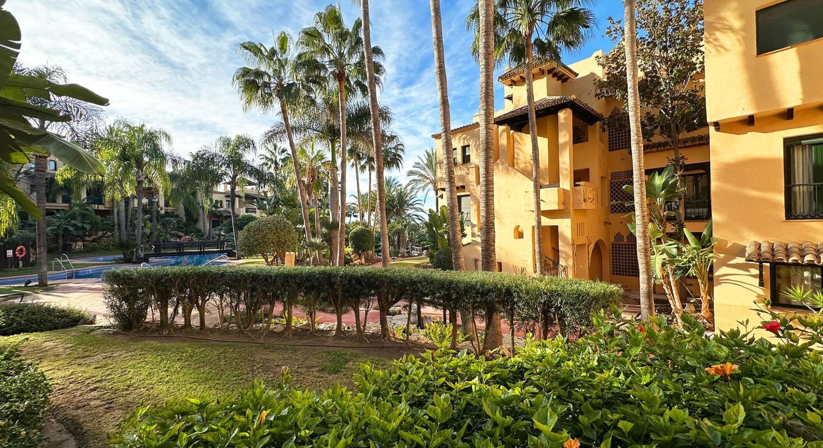 3 soverom Leilighet til salgs i Estepona med svømmebasseng garasje - € 499 000 (Ref: 9095243)