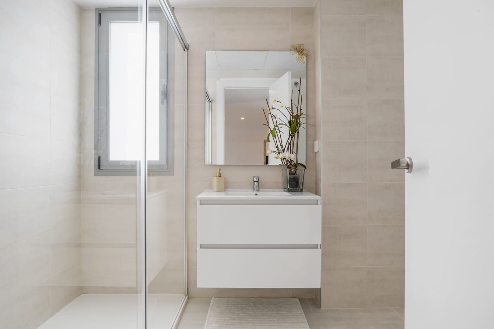 2 chambre Penthouse à vendre à New Golden Mile avec piscine garage - 585 000 € (Ref: 9095244)