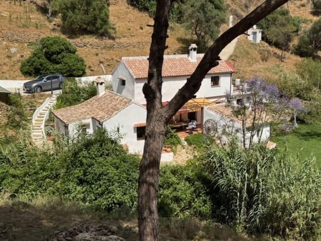 4 soverom Villa til salgs i Casares med svømmebasseng garasje - € 850 000 (Ref: 9102868)
