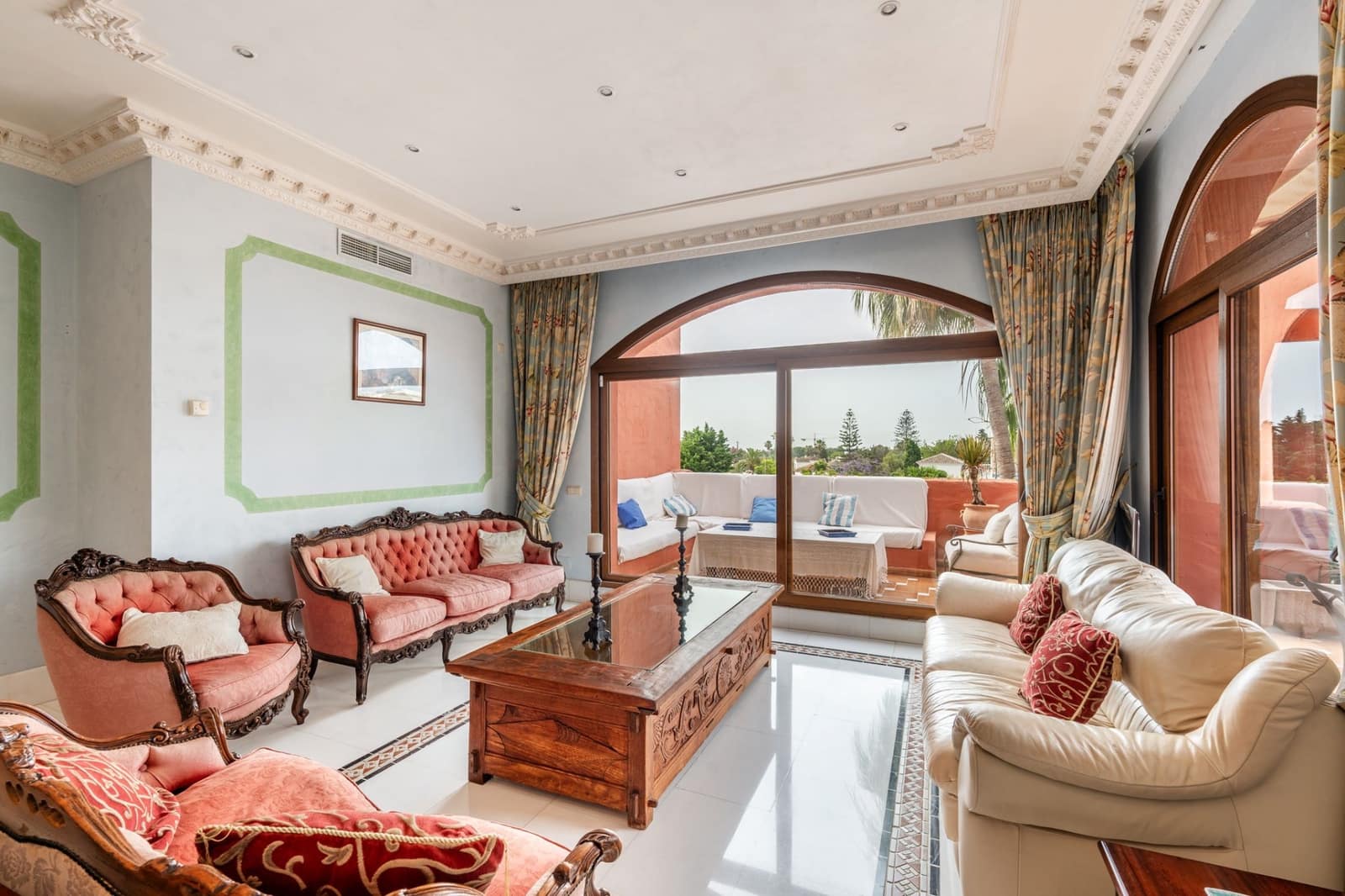 5 soveværelse Penthouse til salg i San Pedro de Alcantara med swimmingpool garage - € 2.350.000 (Ref: 9118705)