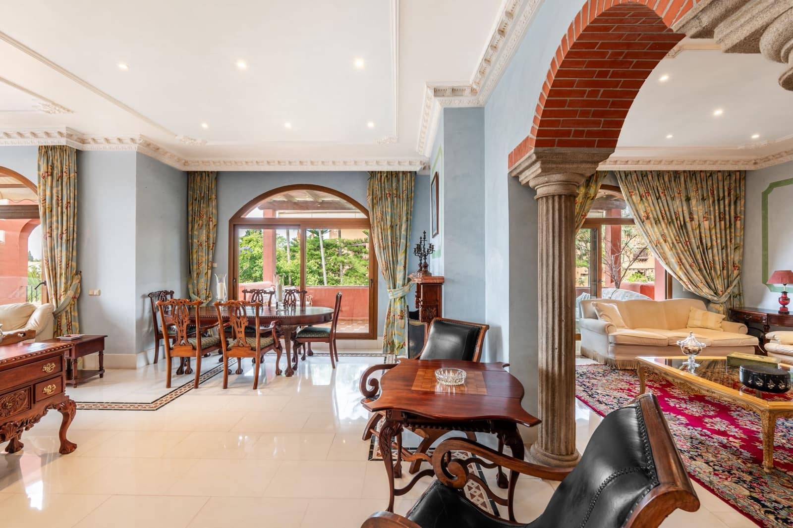 5 soveværelse Penthouse til salg i San Pedro de Alcantara med swimmingpool garage - € 2.350.000 (Ref: 9118705)