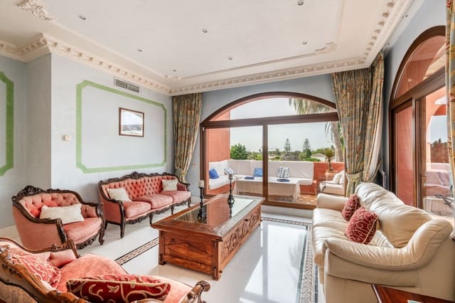 5 soverom Penthouse til salgs i San Pedro de Alcantara, Marbella med svømmebasseng garasje - € 2 350 000 (Ref: 9118705)