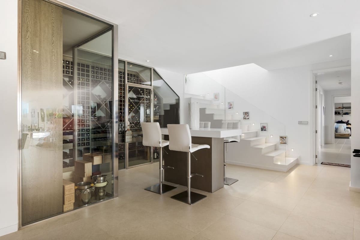 7 Zimmer Villa zu verkaufen in Benahavis mit Pool Garage - 4.995.000 € (Ref: 9118707)