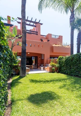 4 soveværelse Byhus til salg i Marbella med swimmingpool garage - € 1.995.000 (Ref: 9118708)