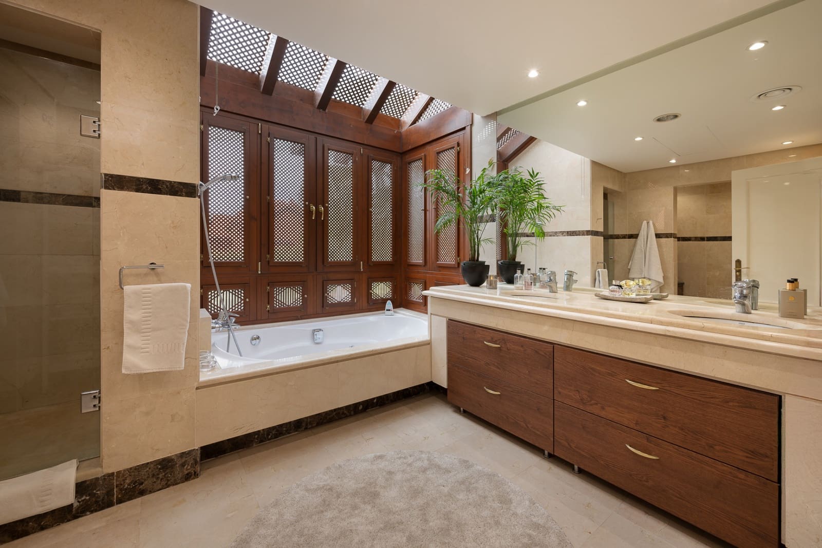 3 Zimmer Penthouse zu verkaufen in Marbella mit Pool Garage - 1.895.000 € (Ref: 9118709)