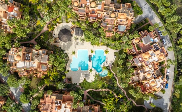 3 Zimmer Penthouse zu verkaufen in Marbella mit Pool Garage - 1.895.000 € (Ref: 9118709)