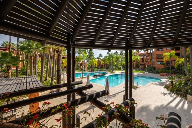 3 Zimmer Penthouse zu verkaufen in Marbella mit Pool Garage - 1.895.000 € (Ref: 9118709)