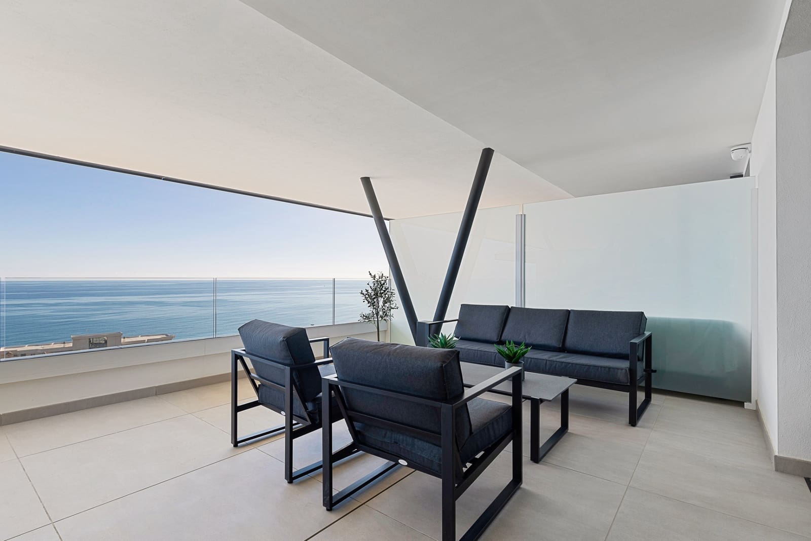 3 soverom Penthouse til salgs i Fuengirola med svømmebasseng garasje - € 1 150 000 (Ref: 9137096)