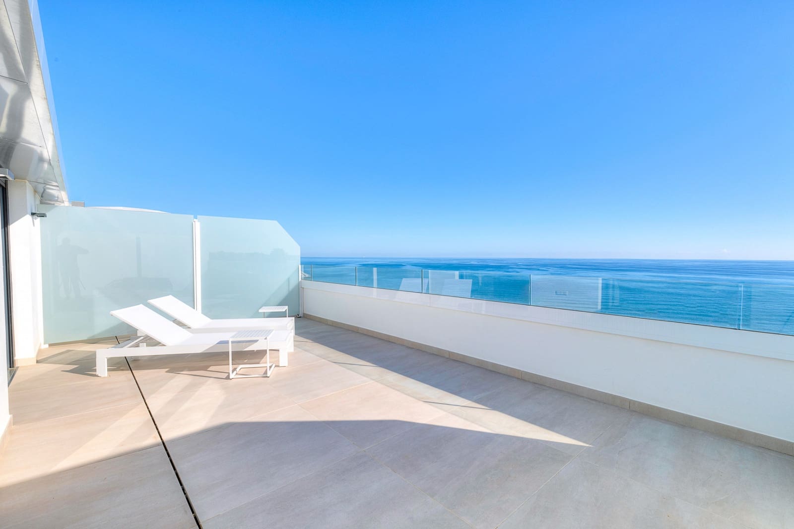 3 soverom Penthouse til salgs i Fuengirola med svømmebasseng garasje - € 1 150 000 (Ref: 9137096)